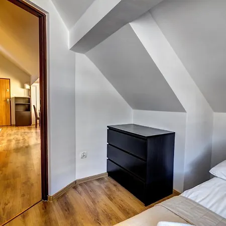 Apartmán Apartament W Centrum Z Dwoma Sypialniami 20 *